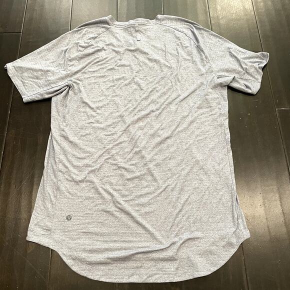 Lululemon License to Train Short Sleeve Tee Men's Light Gray Blue Men's Size L - Picture 3 of 5